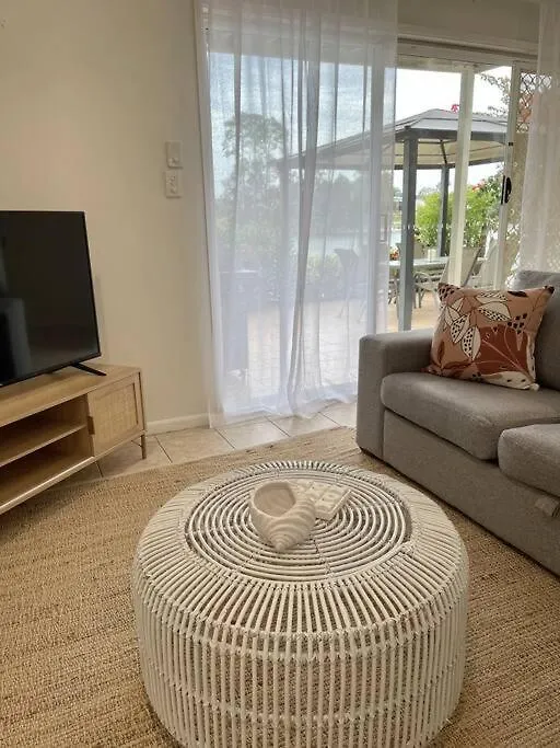 Tatil Evi Tranquil Oasis On Pine Lake Gold Coast